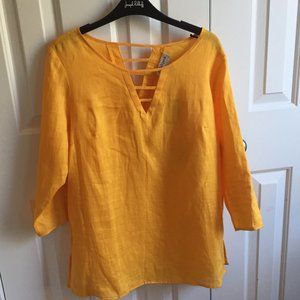 Peck and Peck Gold Blouses